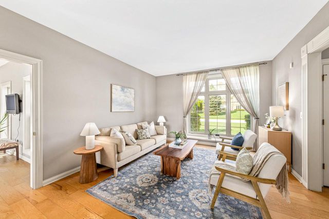 2850 Berwick COURT, Brookfield, WI 53045