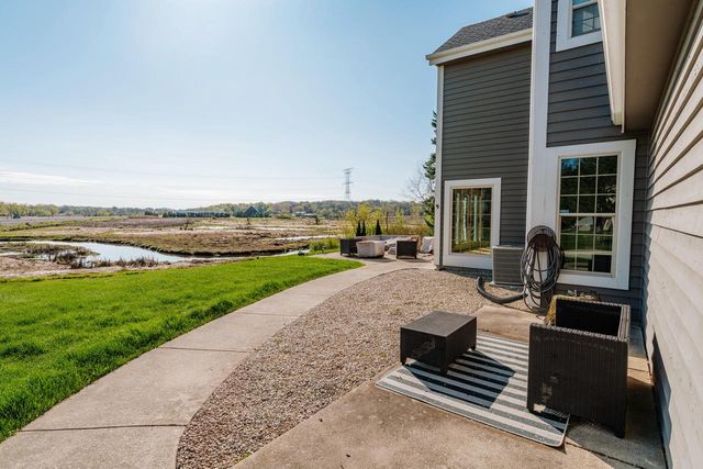 2850 Berwick COURT, Brookfield, WI 53045