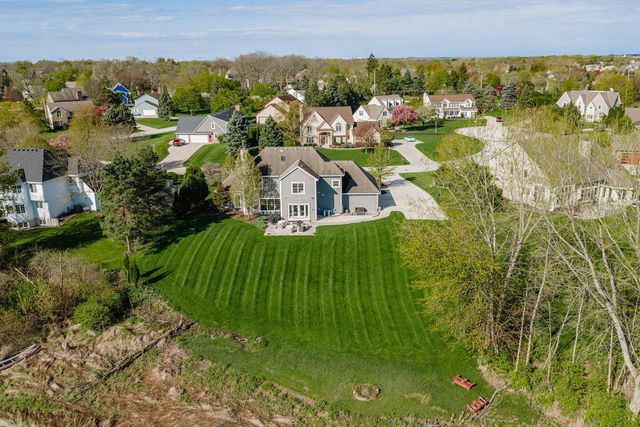 2850 Berwick COURT, Brookfield, WI 53045
