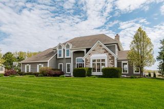 2850 Berwick COURT, Brookfield, WI 53045