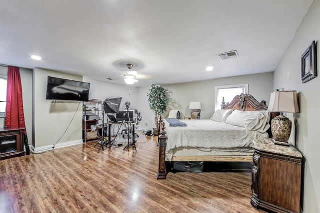 4012 John St, Berwick, LA 70342