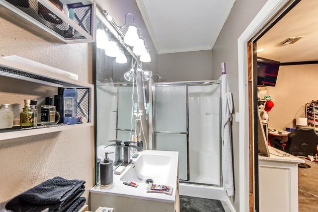 4012 John St, Berwick, LA 70342