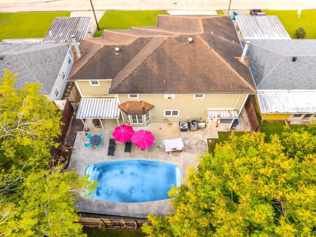 4012 John St, Berwick, LA 70342