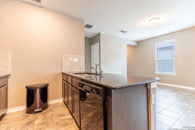 3135 Comanche, San Antonio, TX 78224