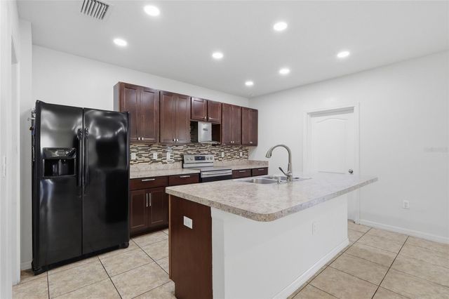 3204 AZALEA BLOSSOM DRIVE, Plant City, FL 33567