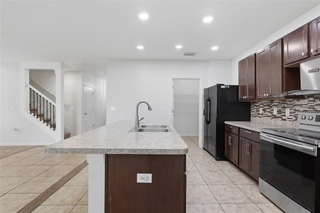 3204 AZALEA BLOSSOM DRIVE, Plant City, FL 33567