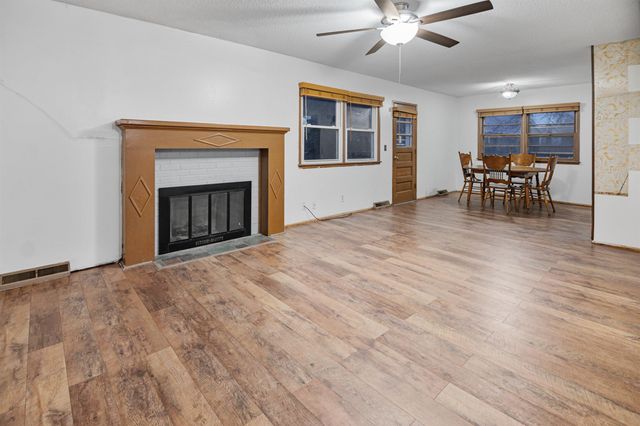 4229 Charron Ln, Wichita, KS 67220