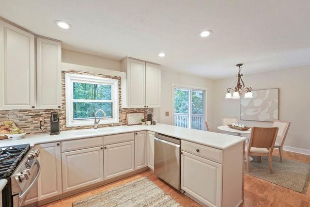 1390 Ridgefield Drive, Roswell, GA 30075