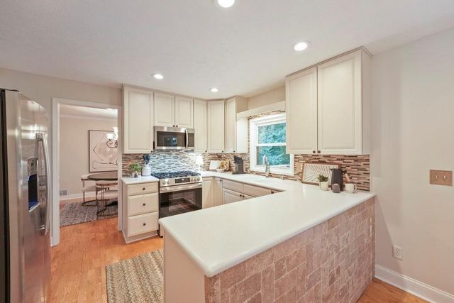 1390 Ridgefield Drive, Roswell, GA 30075