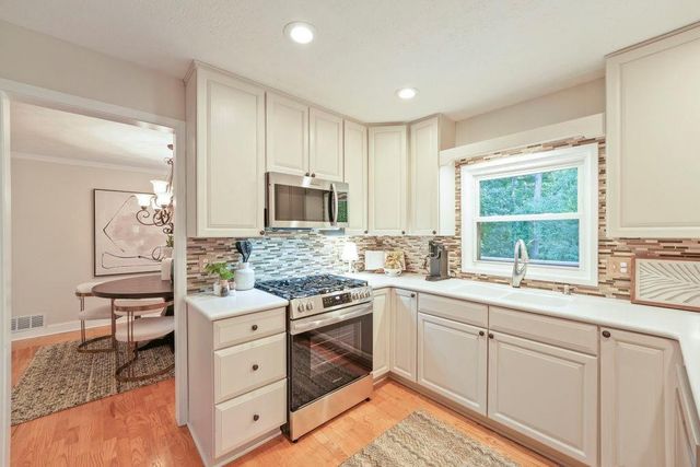 1390 Ridgefield Drive, Roswell, GA 30075