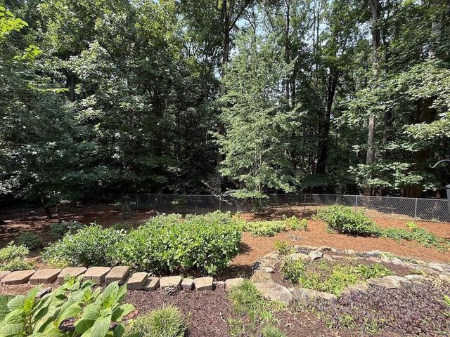 1390 Ridgefield Drive, Roswell, GA 30075