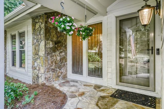 1390 Ridgefield Drive, Roswell, GA 30075