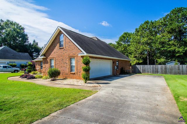 125 Gleneagle Drive, Byron, GA 31008