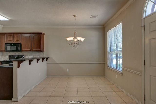 146 Forest Drive, College Station, TX 77845