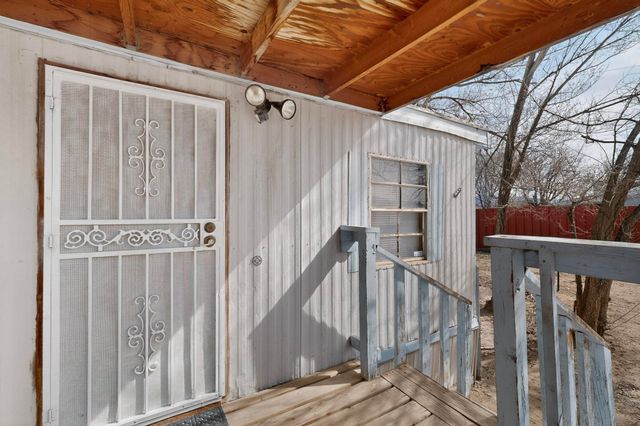 85 N El Cerro Loop, Los Lunas, NM 87031