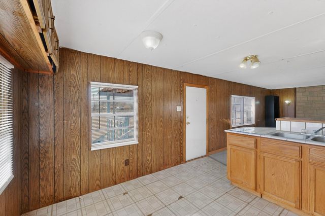 85 N El Cerro Loop, Los Lunas, NM 87031