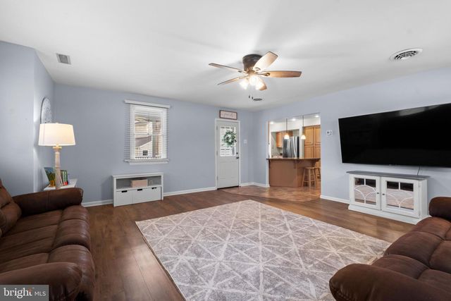 119 HAMPTON DR, Langhorne, PA 19047