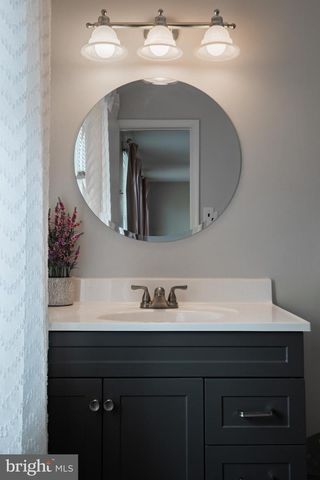 119 HAMPTON DR, Langhorne, PA 19047