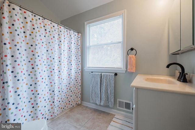 119 HAMPTON DR, Langhorne, PA 19047