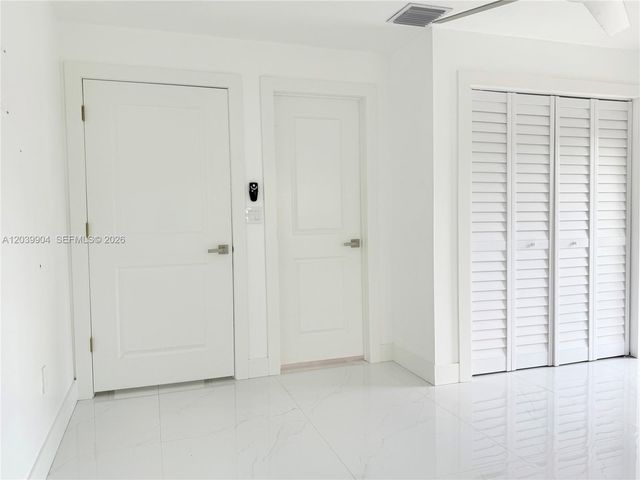 18133 SW 93rd Ave, Palmetto Bay, FL 33157