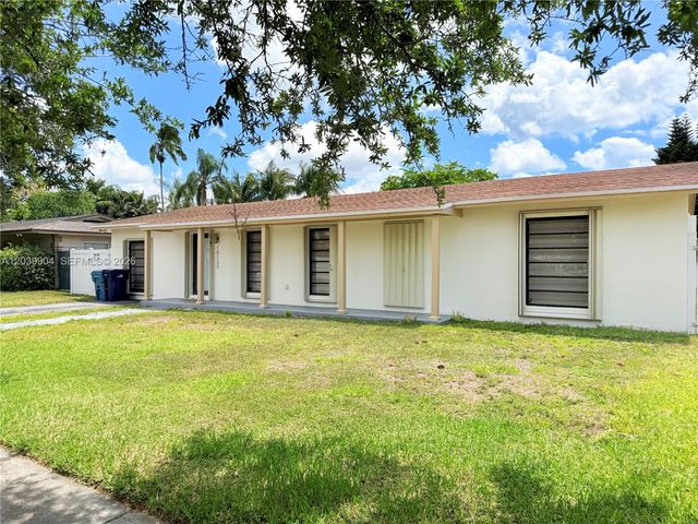 18133 SW 93rd Ave, Palmetto Bay, FL 33157