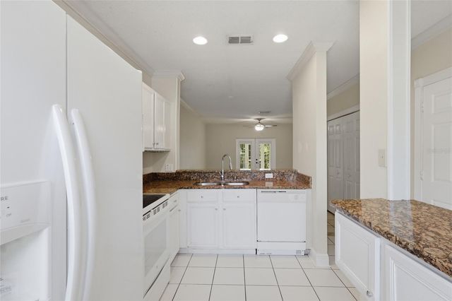 5416 CARROLLWOOD KEY DRIVE 8, Tampa, FL 33624