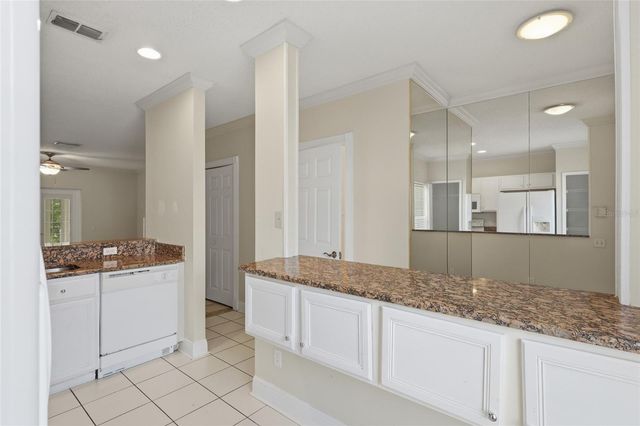 5416 CARROLLWOOD KEY DRIVE 8, Tampa, FL 33624
