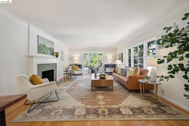 605 Prospect Ave, Oakland, CA 94610