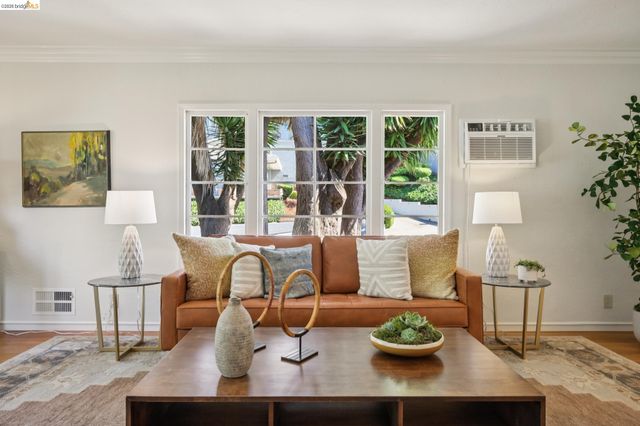 605 Prospect Ave, Oakland, CA 94610