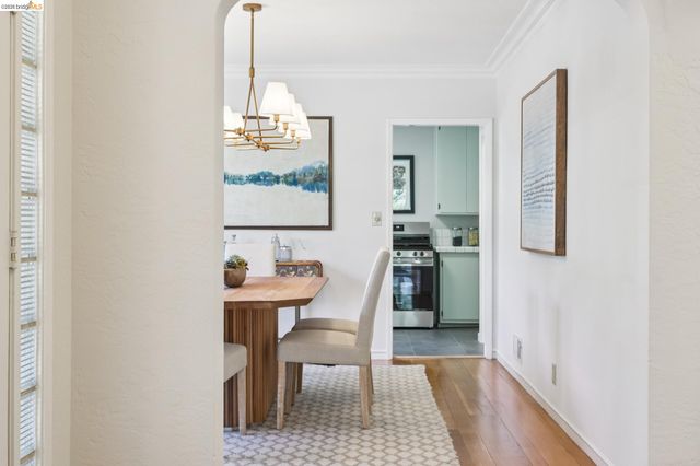 605 Prospect Ave, Oakland, CA 94610