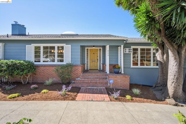 605 Prospect Ave, Oakland, CA 94610