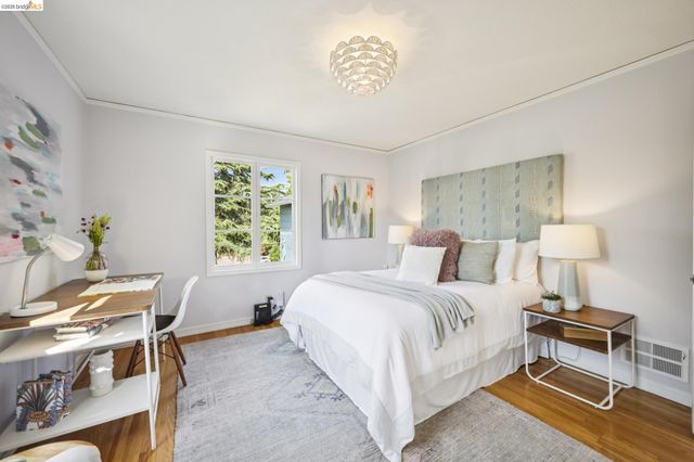 605 Prospect Ave, Oakland, CA 94610