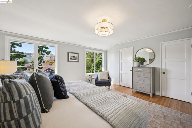 605 Prospect Ave, Oakland, CA 94610