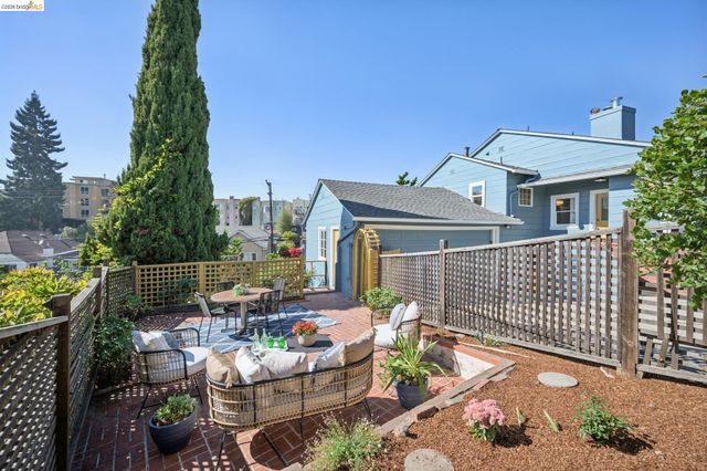 605 Prospect Ave, Oakland, CA 94610