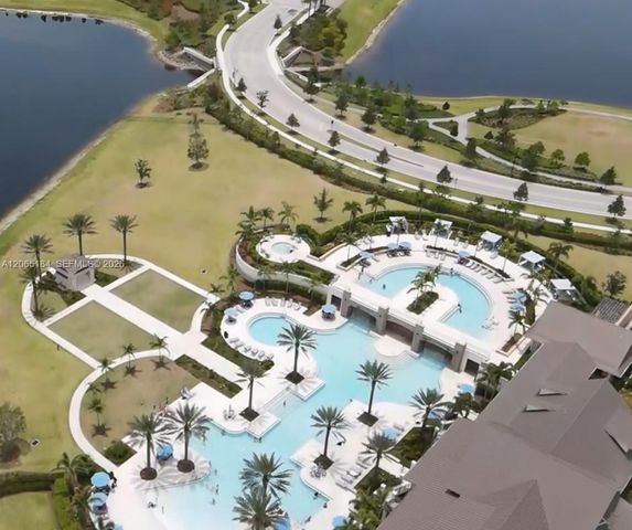 1375 Tangled Orchard Trce, Loxahatchee, FL 33470