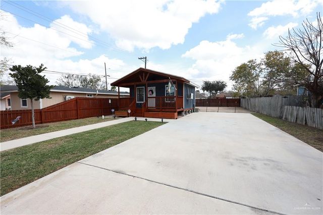 205 S Guerra Avenue, Weslaco, TX 78596