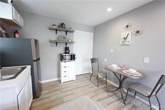 205 S Guerra Avenue, Weslaco, TX 78596