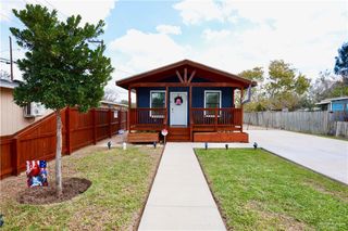 205 S Guerra Avenue, Weslaco, TX 78596