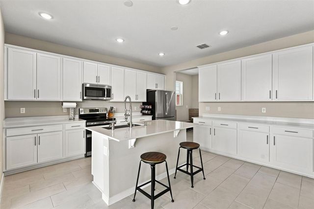 832 GRIFFON AVENUE, Lake Alfred, FL 33850