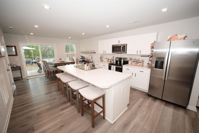 121 Davis Grove Ln, Piedmont, SC 29673