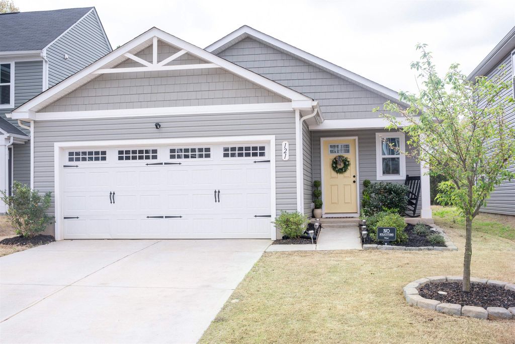 121 Davis Grove Ln, Piedmont, SC 29673