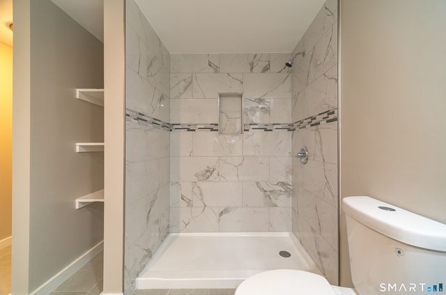 882 Killingworth Road, Haddam, CT 06441
