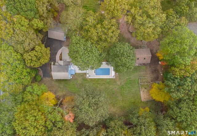 882 Killingworth Road, Haddam, CT 06441
