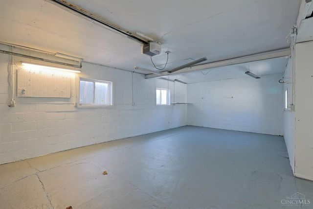 712 Abney Lane, Franklin, OH 45005