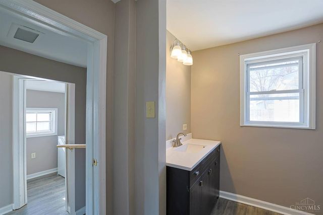 712 Abney Lane, Franklin, OH 45005