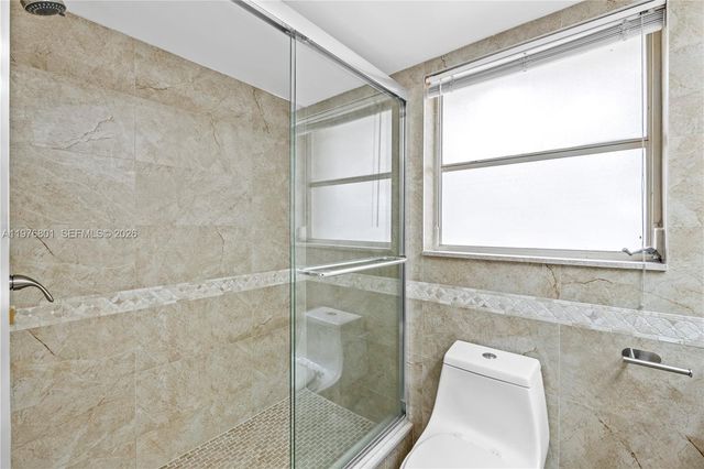 823 Cypress Boulevard 204, Pompano Beach, FL 33069