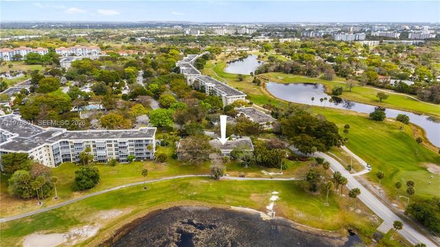 823 Cypress Boulevard 204, Pompano Beach, FL 33069