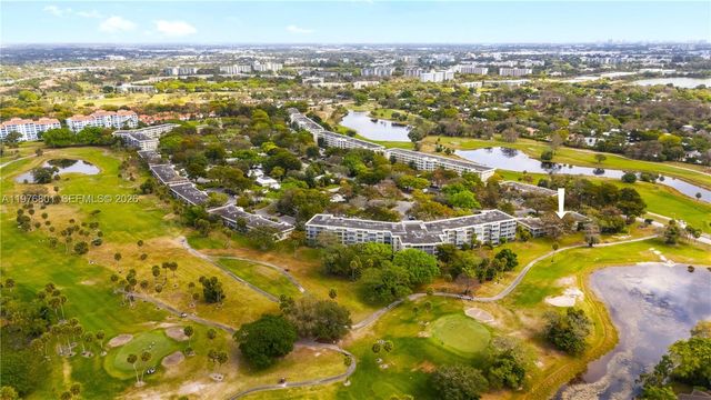 823 Cypress Boulevard 204, Pompano Beach, FL 33069