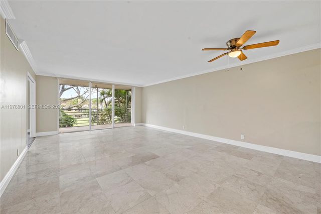 823 Cypress Boulevard 204, Pompano Beach, FL 33069