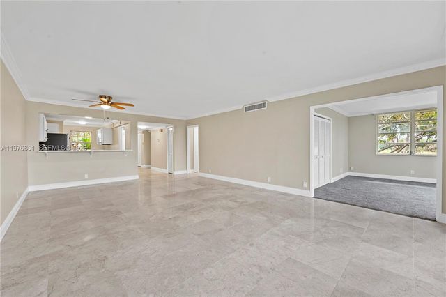 823 Cypress Boulevard 204, Pompano Beach, FL 33069